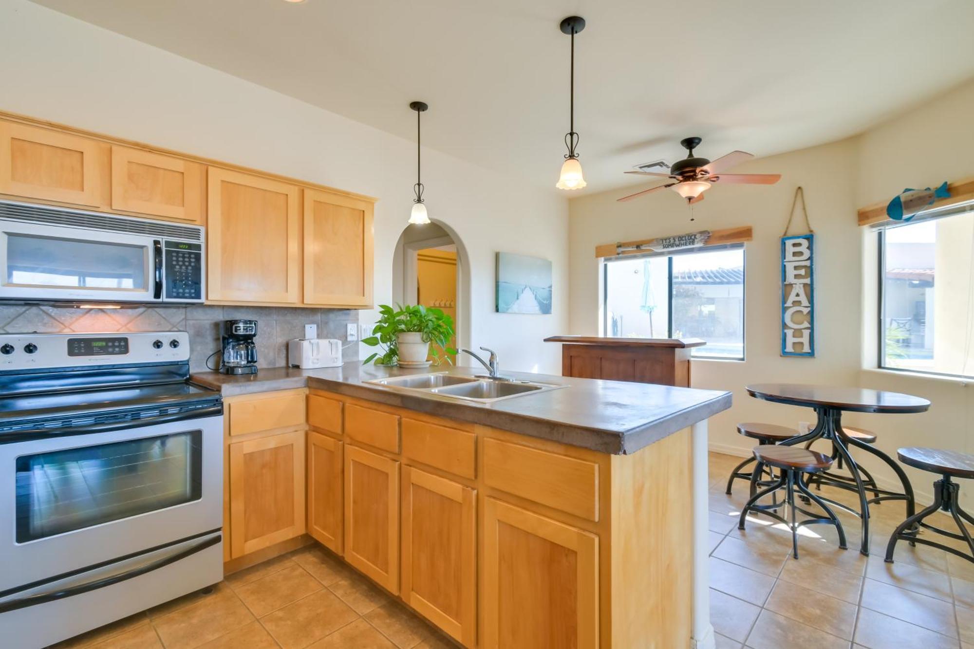 לייק הבאסו סיטי Bright Cottage With Pool And Spa - 5 Mi To Lake Havasu מראה חיצוני תמונה